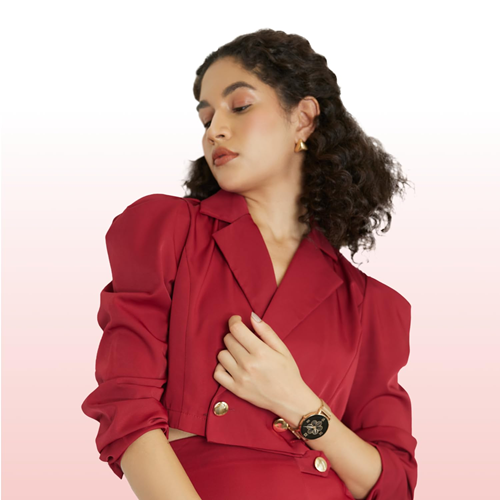 Noise Diva Smartwatch for Women with Diamond Cut Dial Glossy Metallic Finish Noise Diva Smartwatch for Women with Diamond Cut Dial Glossy Metallic Finish